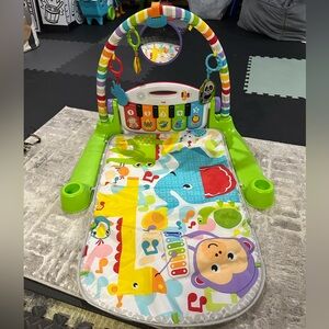 Fisher Price Deluxe Kick and Play Piano Gym